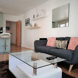 Apartamento Still Life Tower Hill Executive, Londres